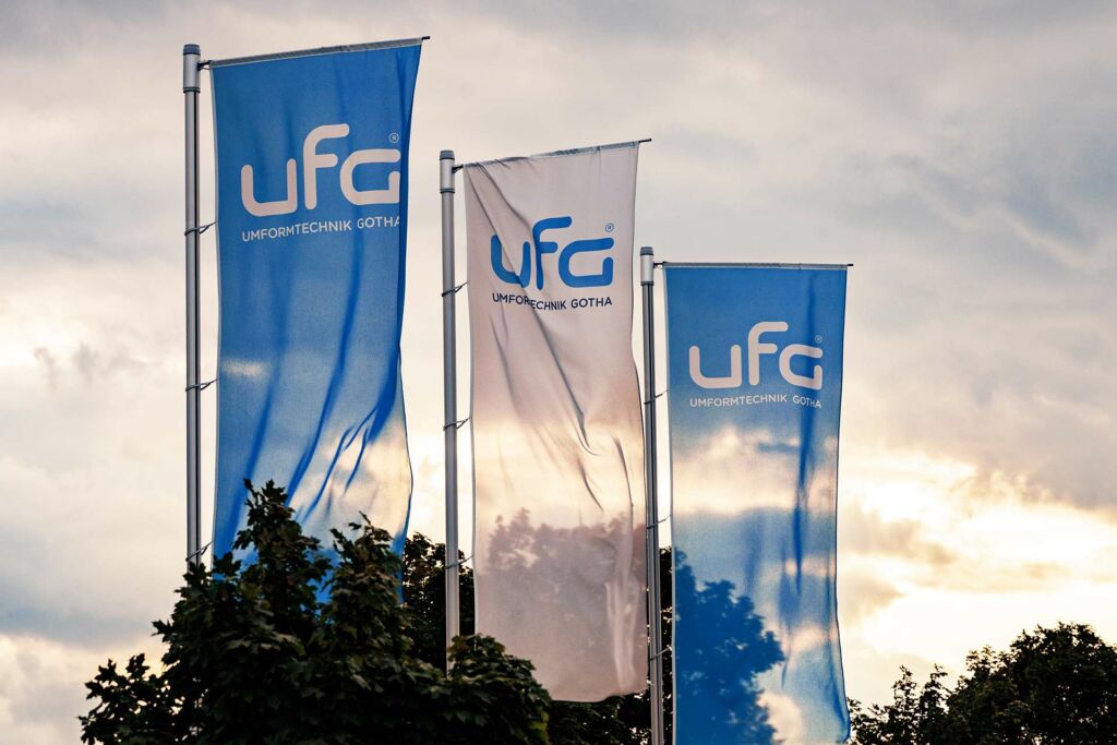 UFG Firmenfahnen Kombination mit weiteren Leistungen von UFG Gotha